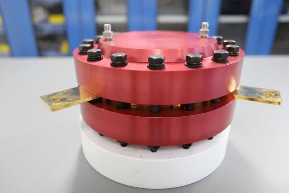 Innovative chemisorption heat pump for low-grade waste heat recovery.