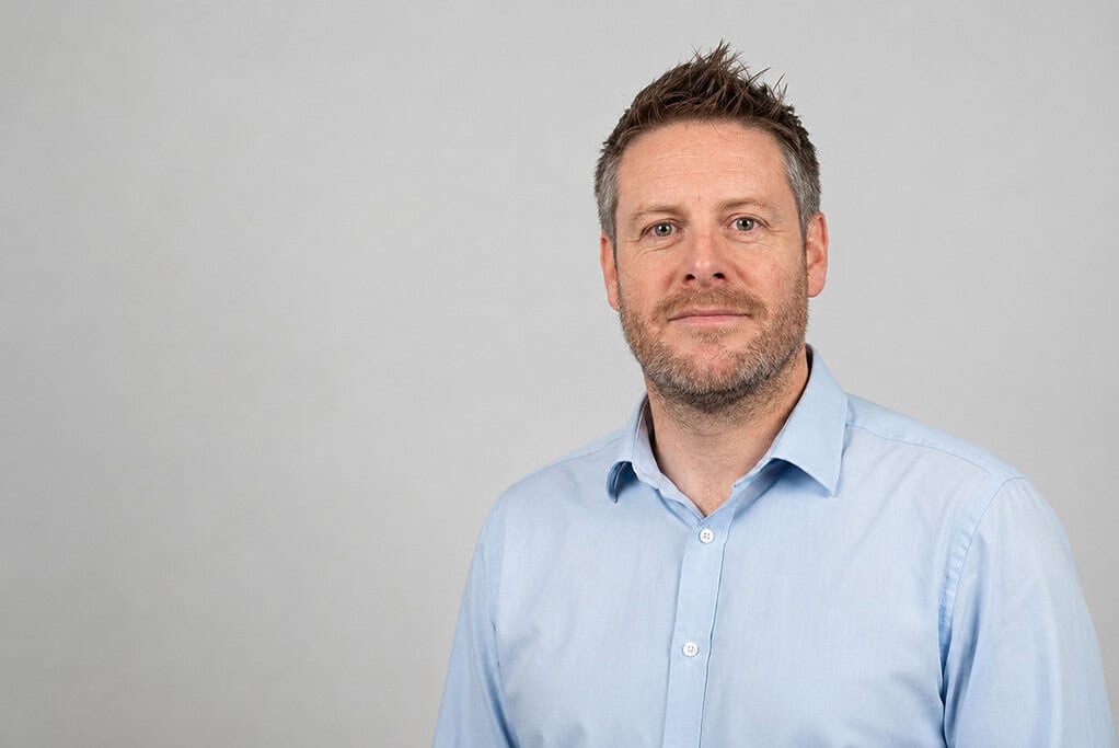 Neil Panting, HVAC expert, at Heat Pump News event for heat pump industry.