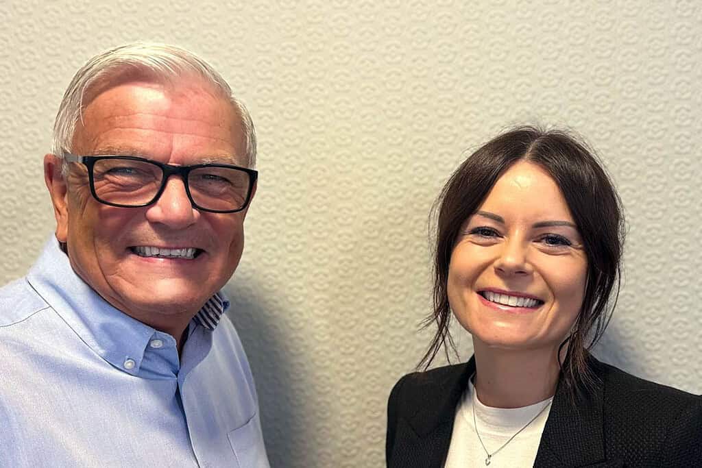 Hayley Cattell with Vice President of Beijer Ref UK and Ireland.